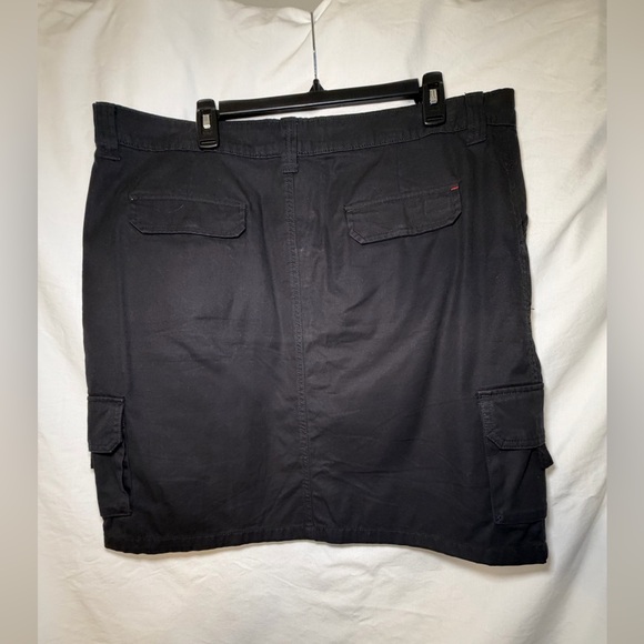 Dickies Black Cargo Skirt Grunge Goth Casual 100% Cotton Punk Retro Trendy - Picture 2 of 4